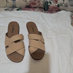 L.L. Bean Women's Tan Cross-Strap Sandals